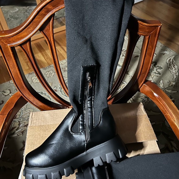 Women’s over the knee chunky boot - Picture 4 of 7